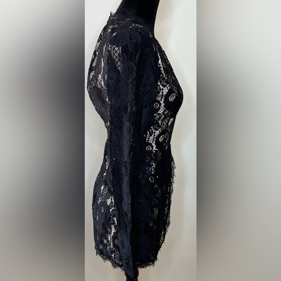 Francesca’s long sleeve black lace shorts dressy romper. Fully lined size XS EUC - Picture 5 of 11